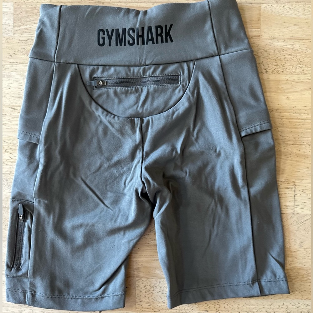Gymshark shorts with pockets